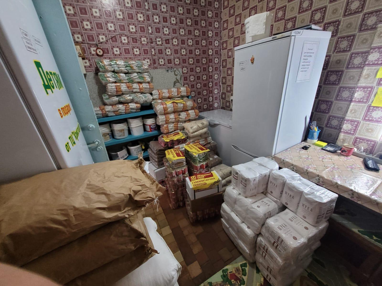 Фото Депутат Госдумы Александр Аксёненко доставил гуманитарный груз в Луганск 3